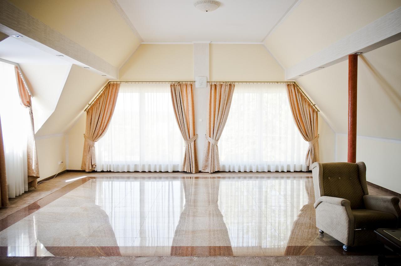 Hotel Olenka Шидловец Экстерьер фото