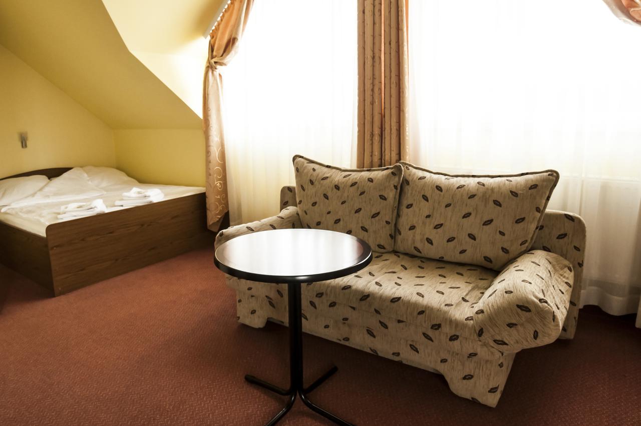 Hotel Olenka Шидловец Экстерьер фото
